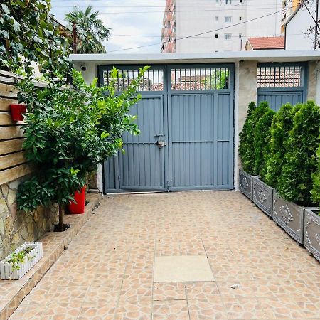 Mishel House Apartamento Shkodër Exterior foto