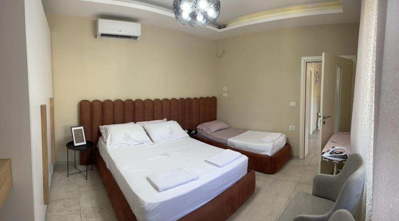 Mishel House Apartamento Shkodër Exterior foto
